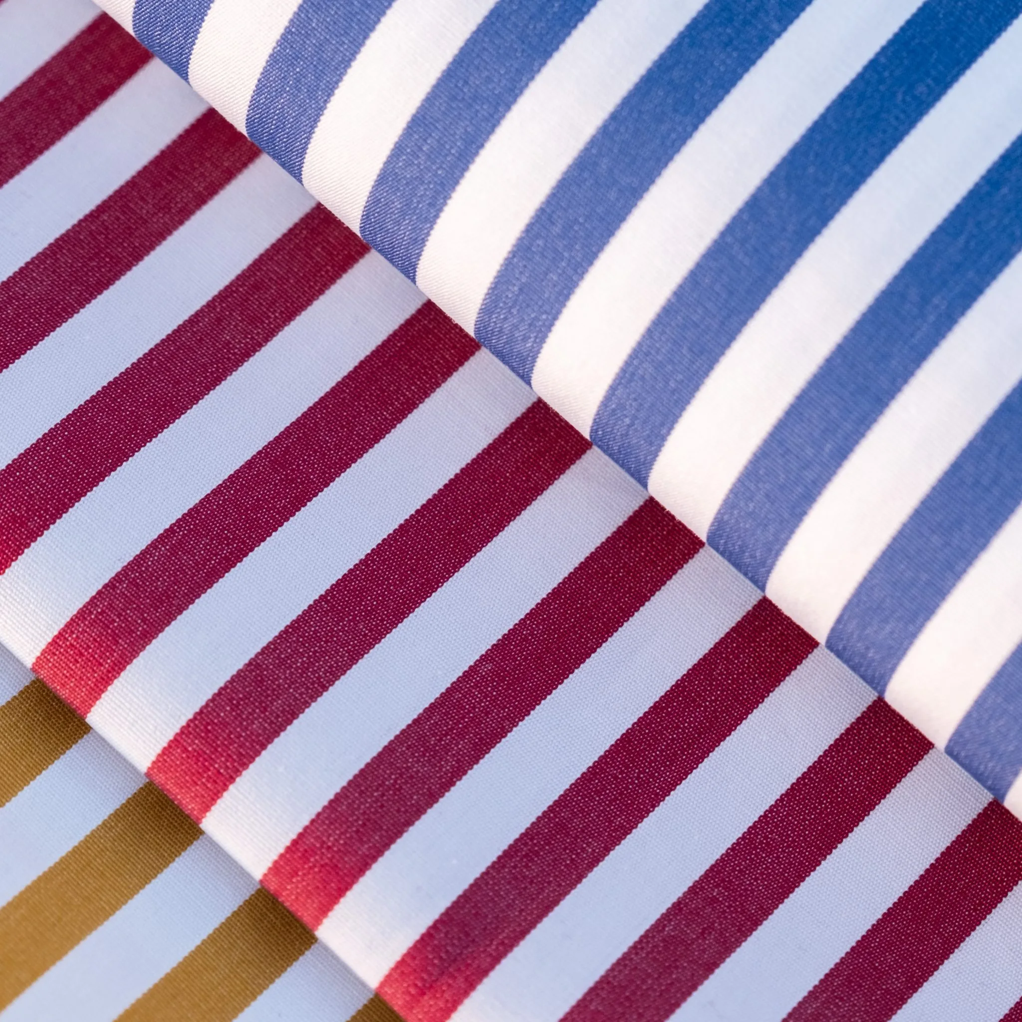 From classic to extraordinary, from the most refined and delicate textures to the most durable and flexible fabrics, our Stock Service offers a comprehensive selection.